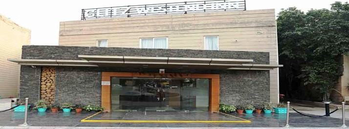 2443/Glitz Westend Inn - New Delhi 02.jpg